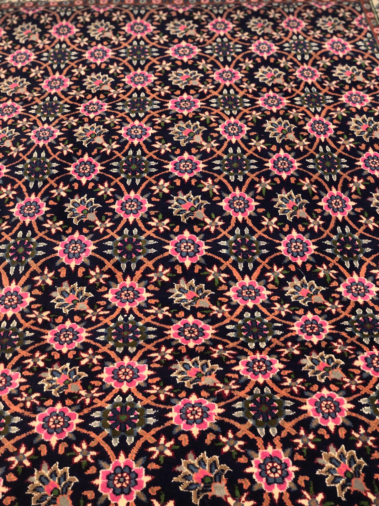 Nain Persian Rug