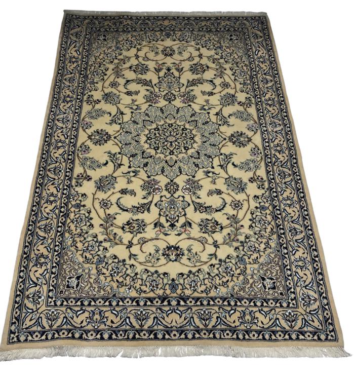 Nain 6La Persian Rug