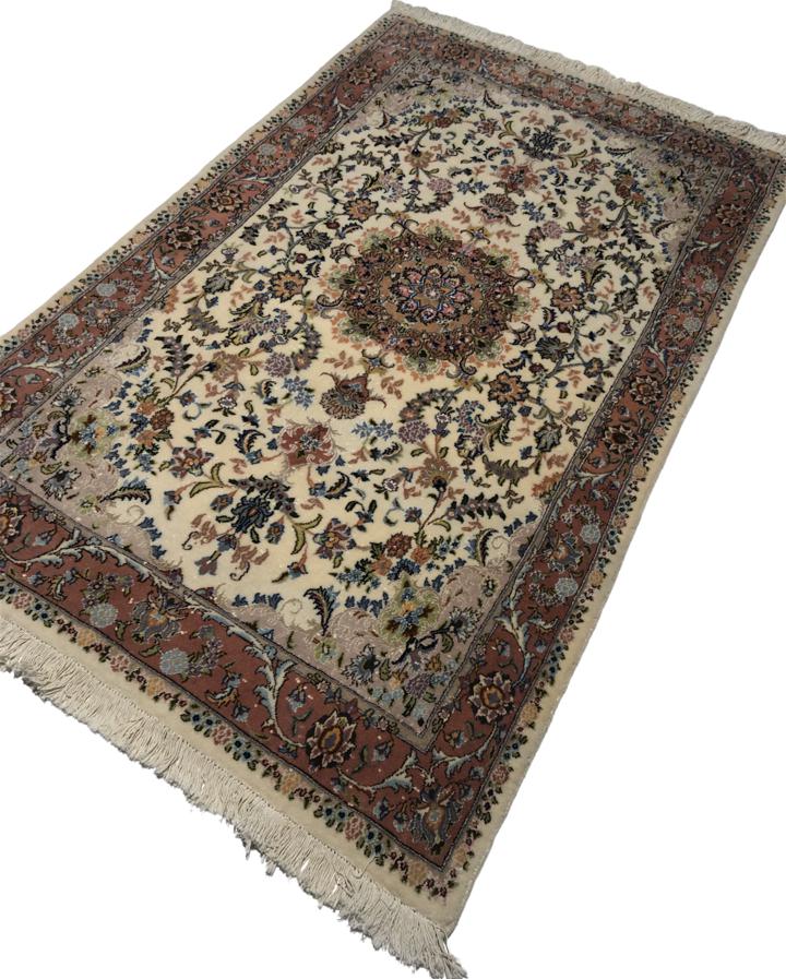 Nain Persian Rug