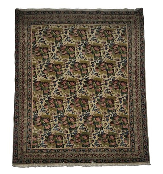 Sanandaj Senneh Persian Rug