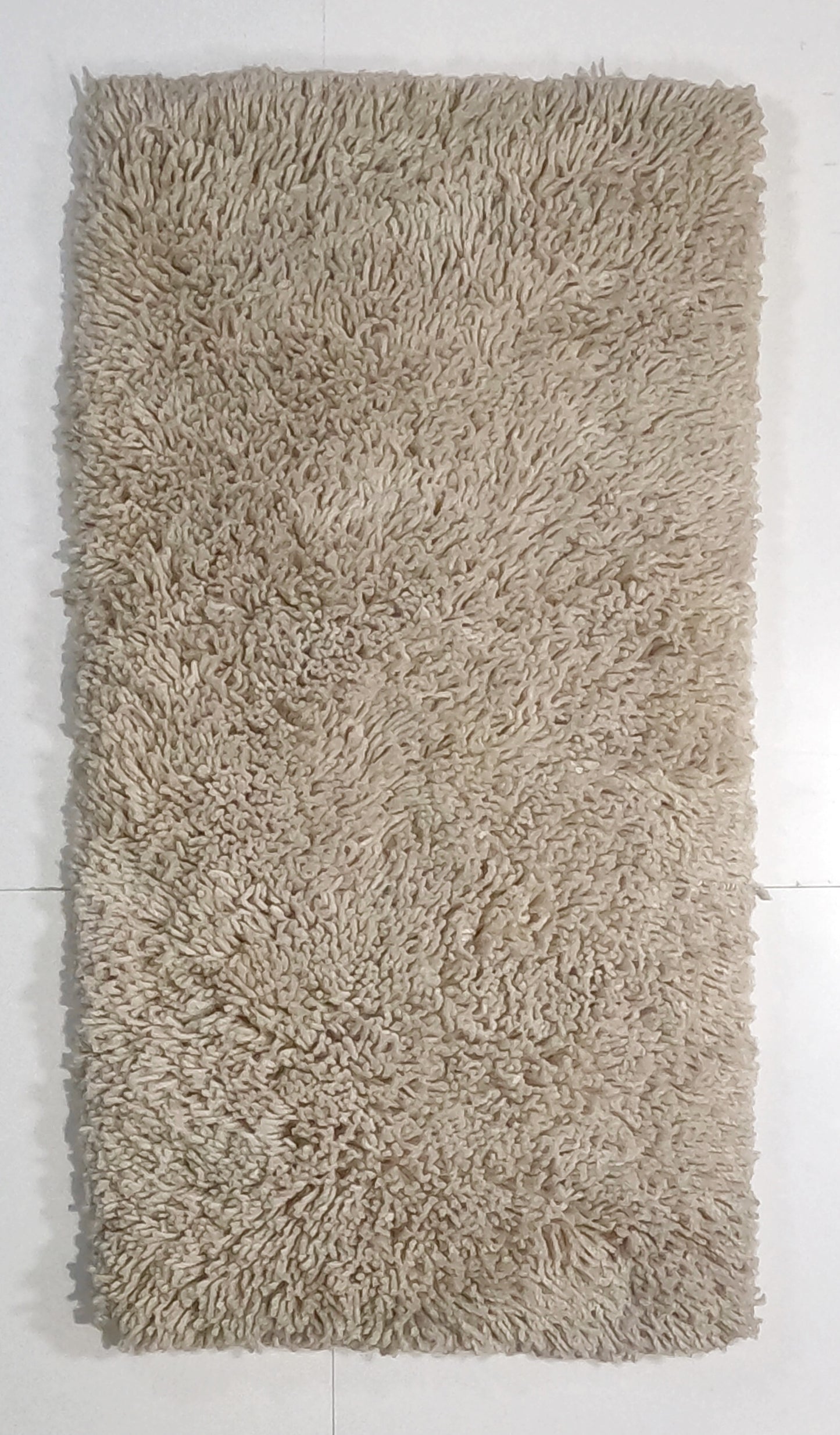 white_carpet