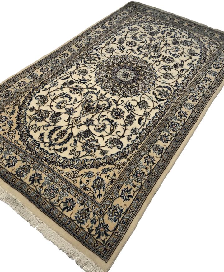 Nain Persian Rug