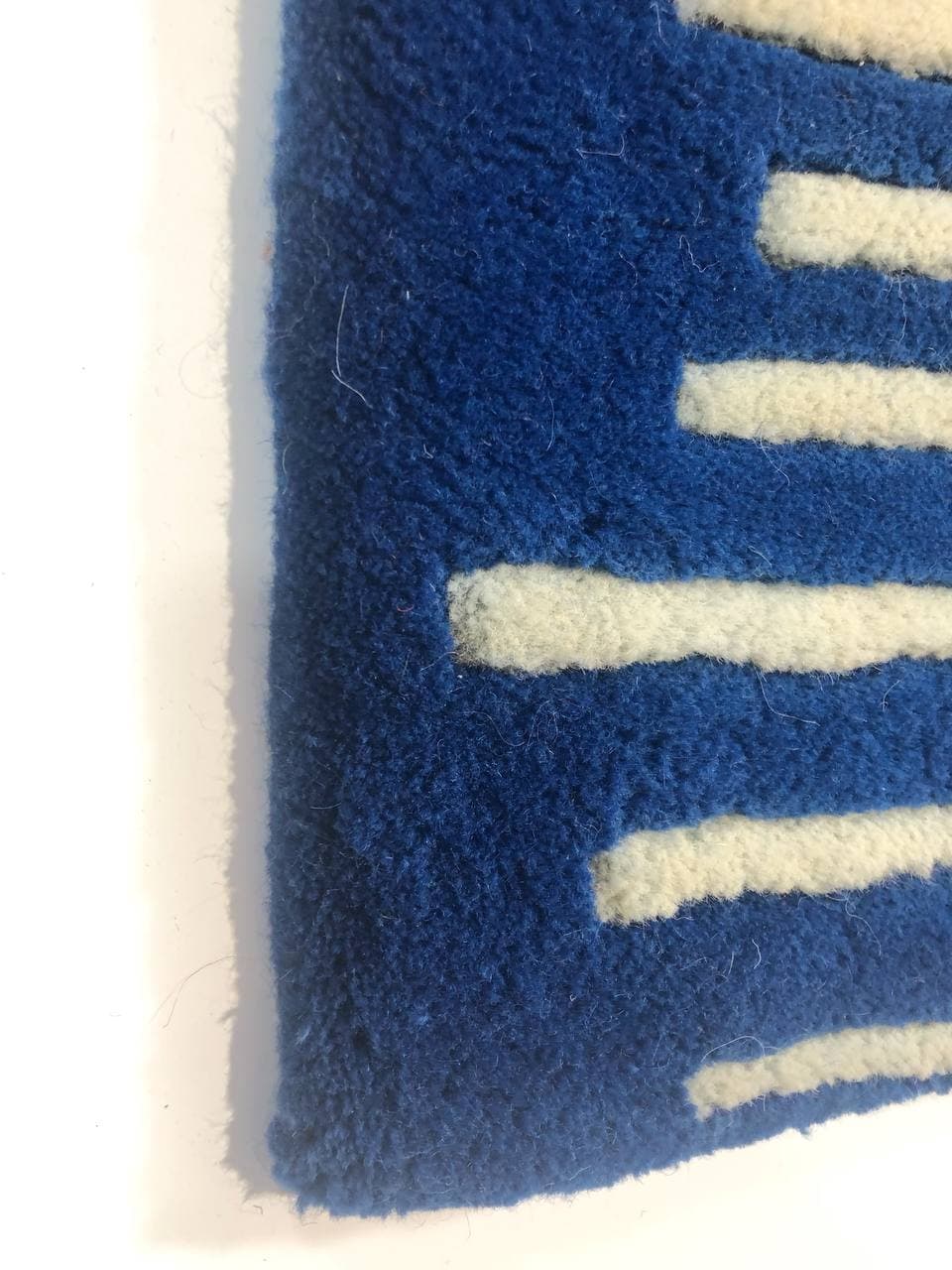 blue_carpet