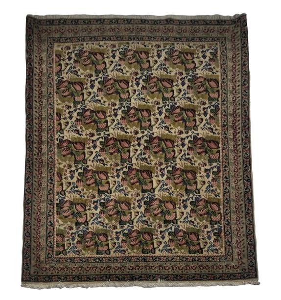 Sirjan handmade Rug