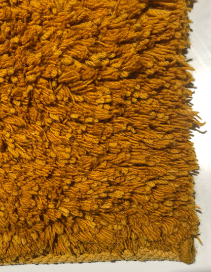 gold_carpet